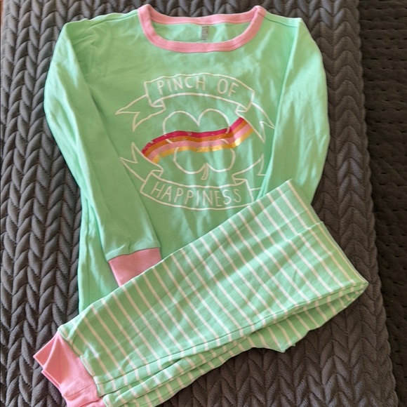 Gymboree Other - Gymboree St. Patrick’s Day Green and Pink Pajama Set with Long Sleeves.